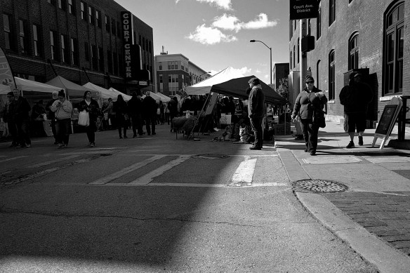 court avenue sidestreet